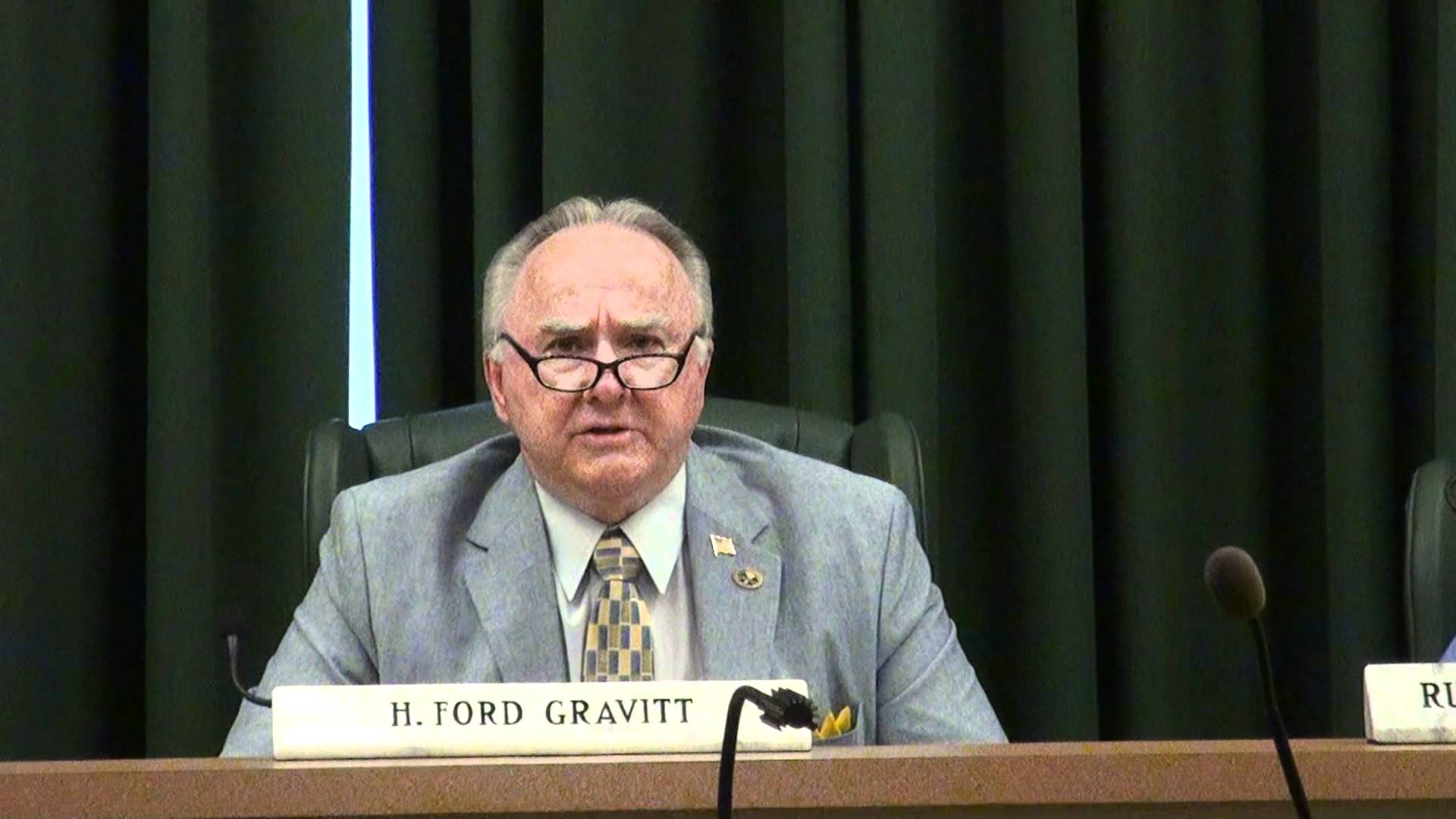 Why don't Cumming city officials use e-mail?