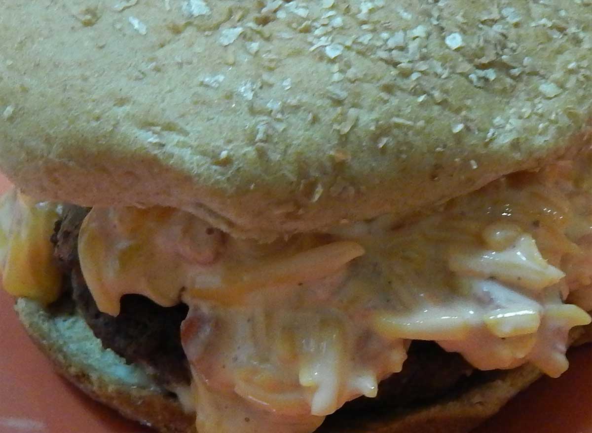 Who-Needs-Pimientos? Pimiento-Cheese Burger